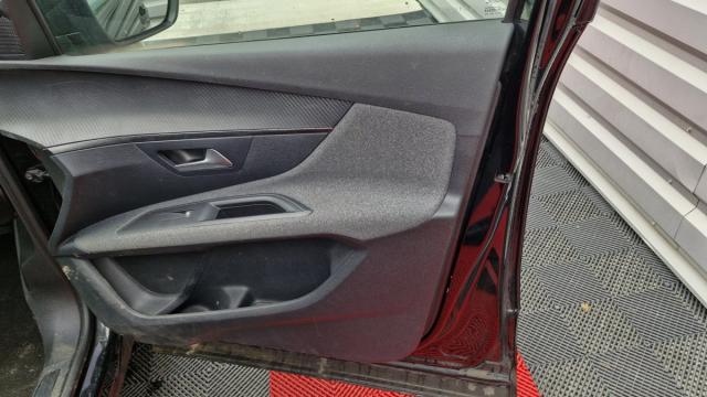 Peugeot 3008 image 3