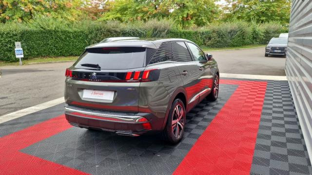 Peugeot 3008 image 2