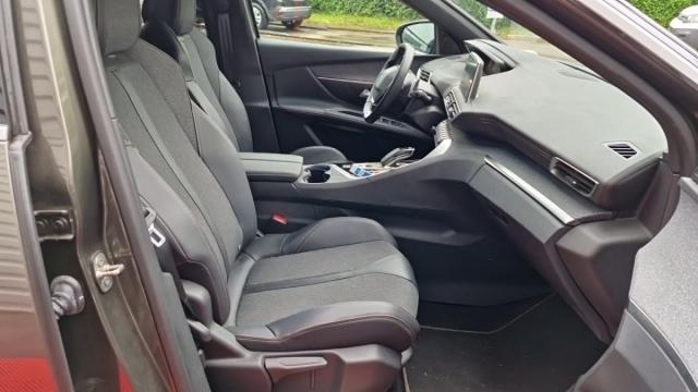 Peugeot 3008 image 1