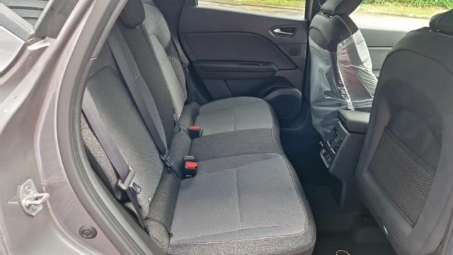 Renault Captur image 9