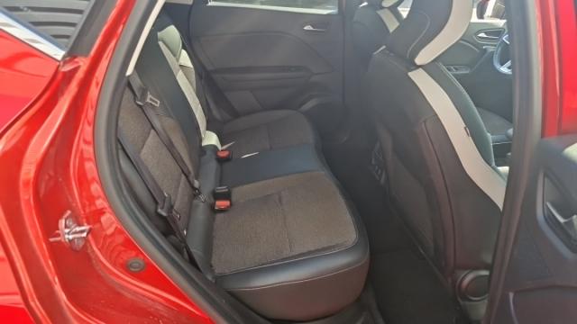 Renault Captur image 6