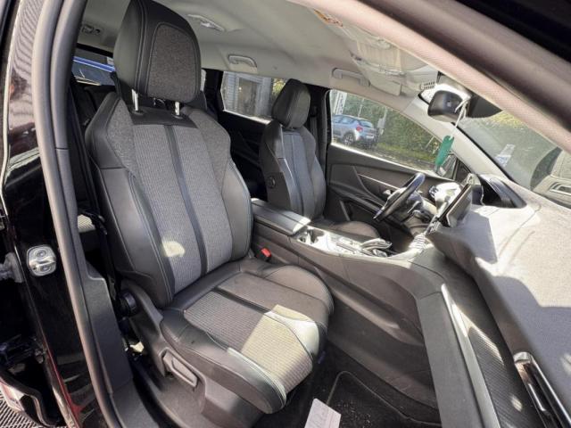 Peugeot 5008 image 6