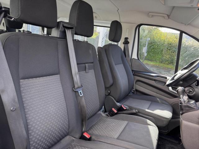 Ford Transit Custom Kombi image 3