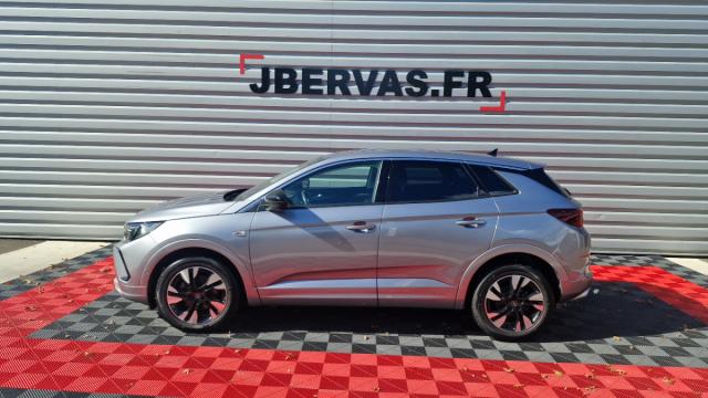 Opel Grandland image 8