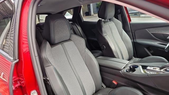 Peugeot 3008 image 9