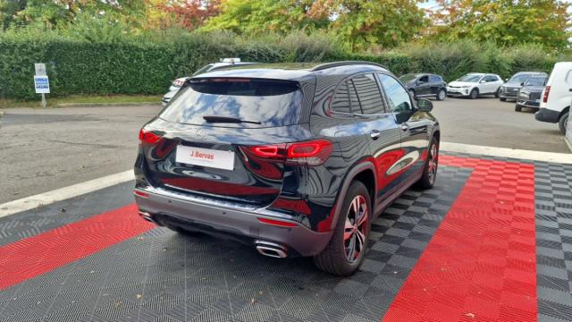 Mercedes Benz Gla image 3