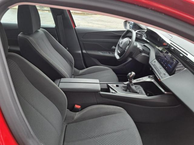 Peugeot 308 image 1
