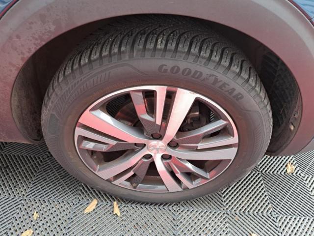 Peugeot 3008 image 1