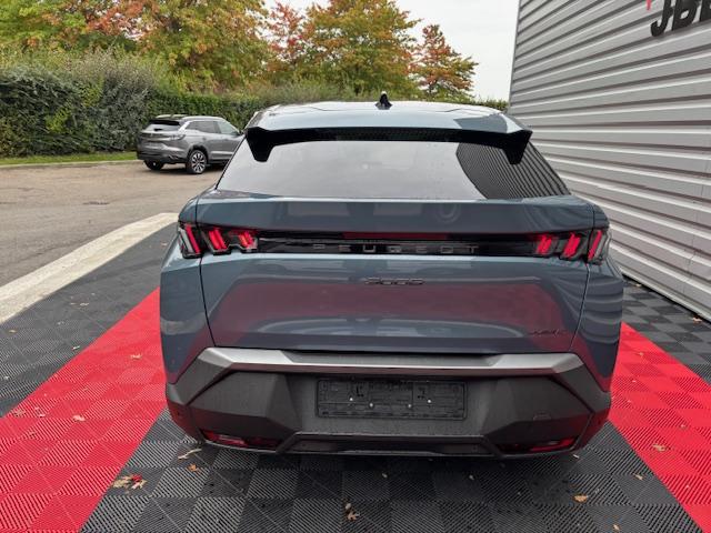 Peugeot 3008 image 2
