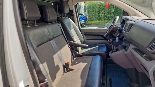 Citroen Jumpy image 3