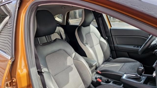 Renault Captur image 1