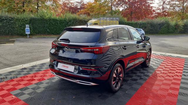 Opel Grandland image 1