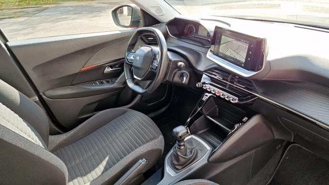 Peugeot 2008 image 5