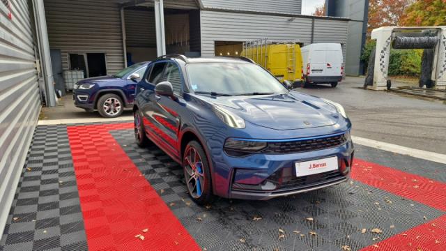 Lynk & Co 01 image 4