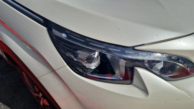 Peugeot 3008 image 2