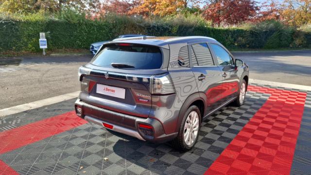 Suzuki S-Cross image 3