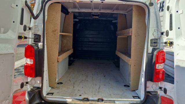 Citroen Jumpy image 9