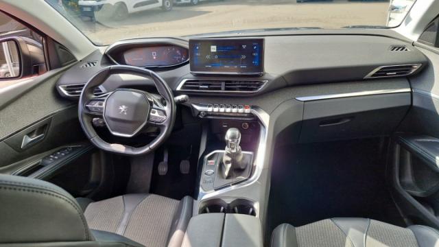 Peugeot 5008 image 6