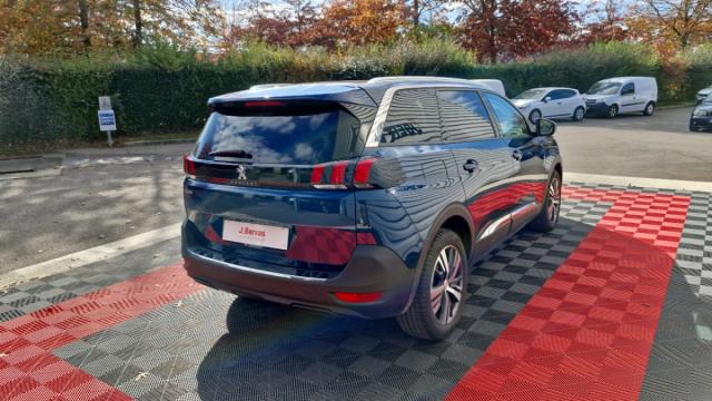Peugeot 5008 image 2