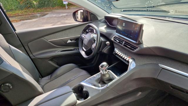 Peugeot 5008 image 5