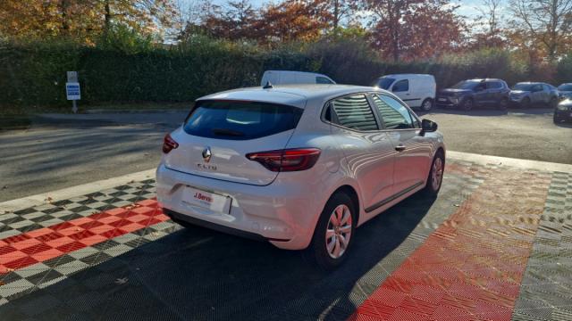 Renault Clio image 8