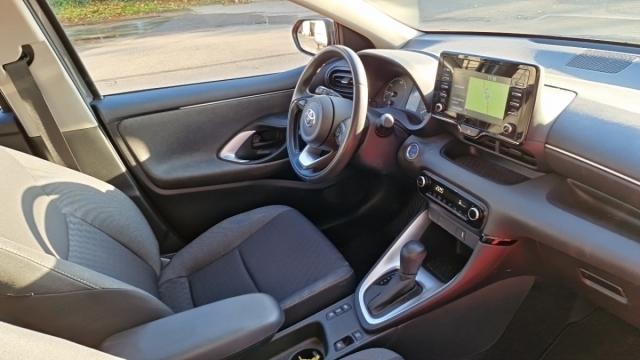 Toyota Yaris image 2