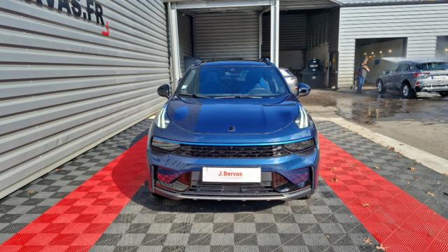 Lynk & Co 01 image 1