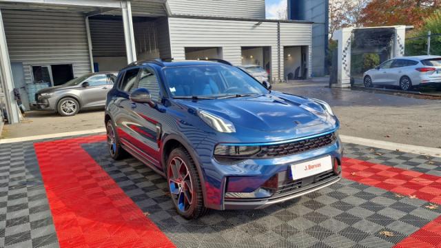 Lynk & Co 01 image 3