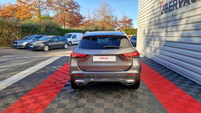 Mercedes Benz Gla image 6