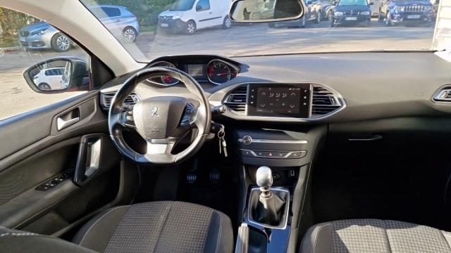 Peugeot 308 image 9