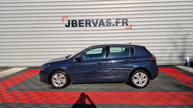 Peugeot 308 image 1