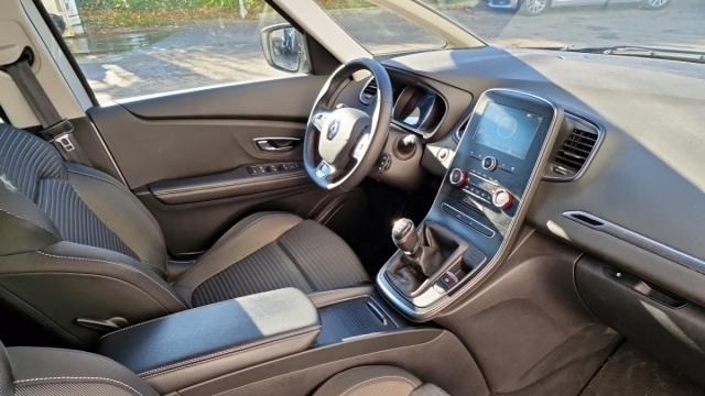 Renault Scénic image 2
