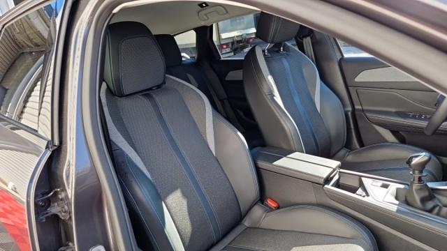 Peugeot 308 Sw image 1