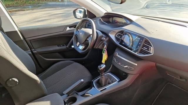 Peugeot 308 image 3