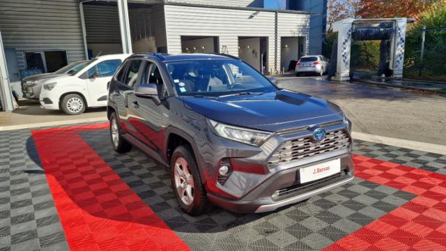 Toyota Rav4 image 2
