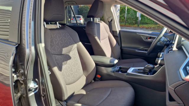 Toyota Rav4 image 8