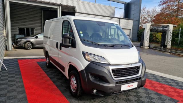 Peugeot Boxer image 2