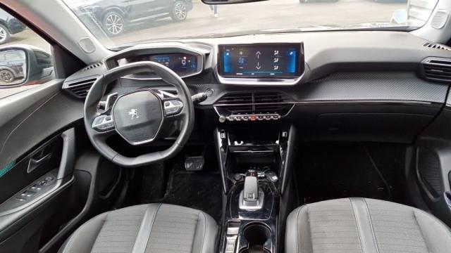 Peugeot 2008 image 3