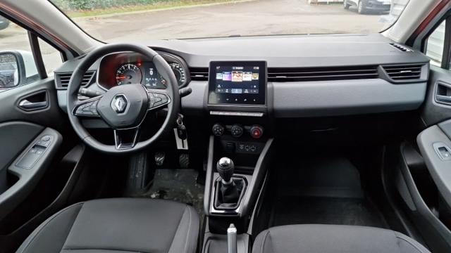 Renault Clio image 8