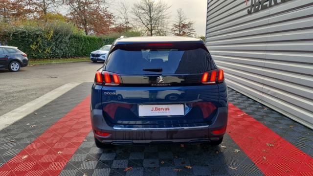 Peugeot 5008 image 4