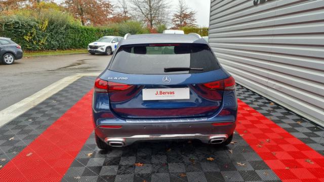 Mercedes Benz Gla image 2