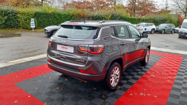 Jeep Compass image 9