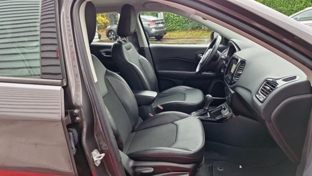 Jeep Compass image 2