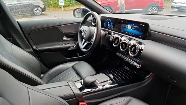 Mercedes Benz Cla Shooting Brake image 1