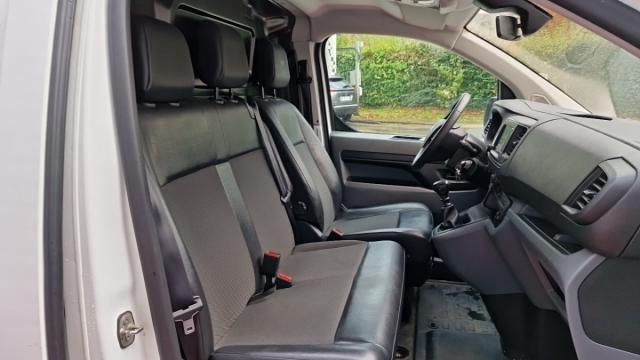 Citroen Jumpy image 6