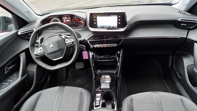 Peugeot 2008 image 5