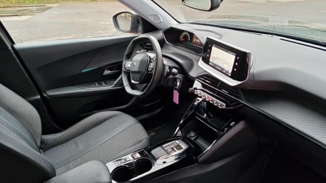 Peugeot 2008 image 4