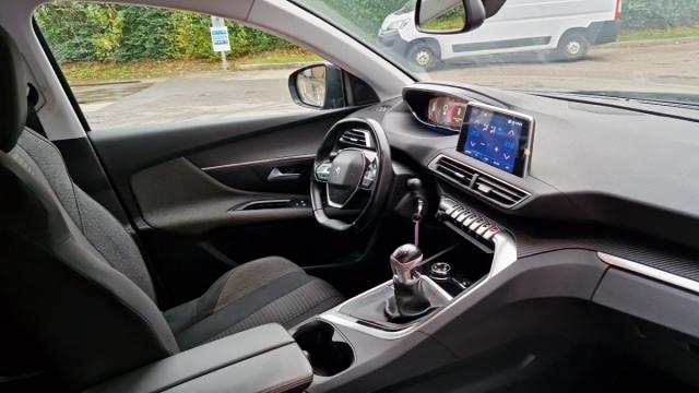 Peugeot 3008 image 6