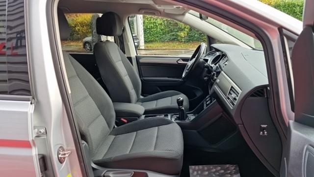 Volkswagen Touran image 9