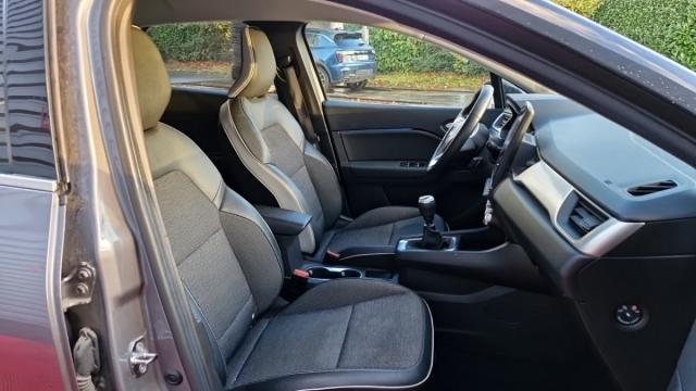 Renault Captur image 7